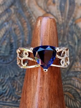 Sterling Silver 925 Trillion-Cut Blue Sapphire Heart ring Filigree detail 6.5